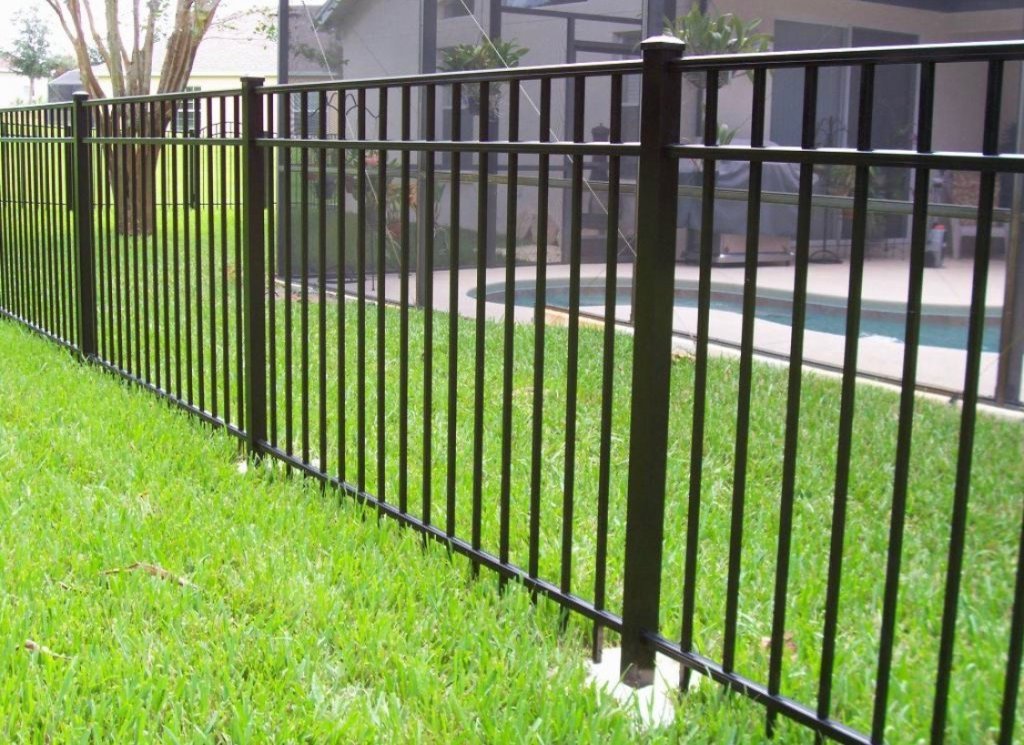 RESIDENTIAL FENCING